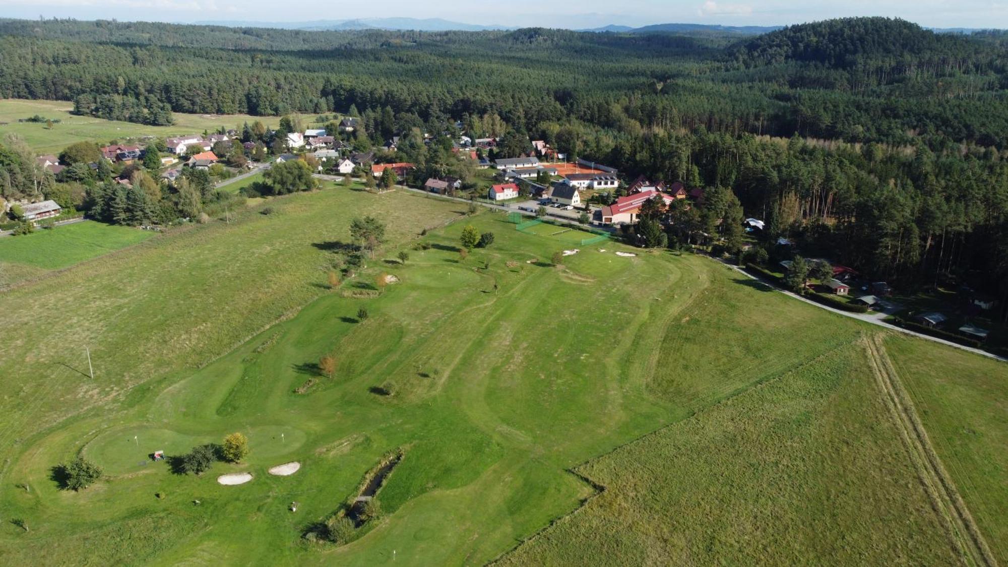 Raj Sportovni A Rekreacni Resort Branzez Kněžmost Zewnętrze zdjęcie